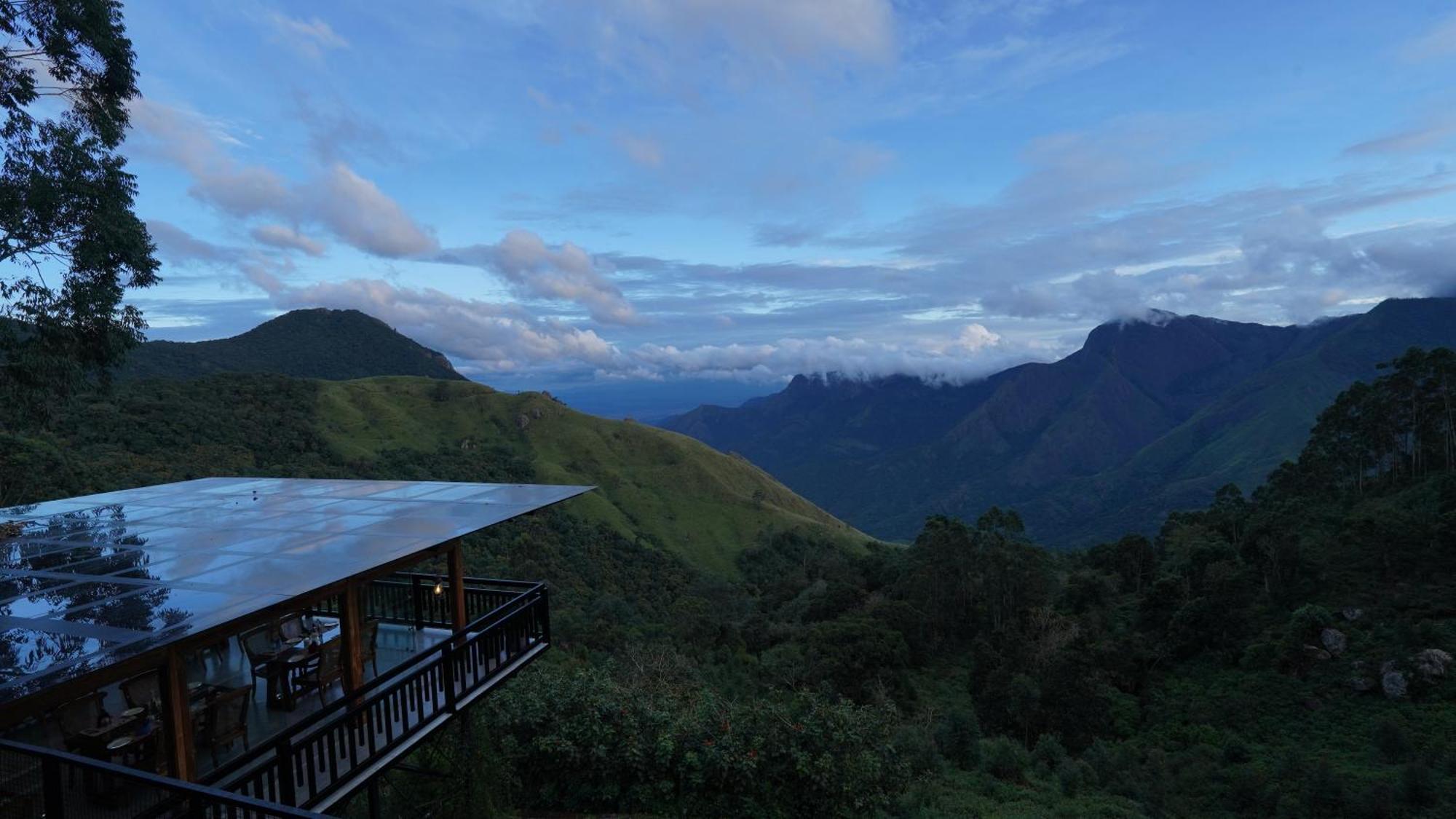 Chandys Drizzle Drops - Munnar Top Station Hotel Exterior photo